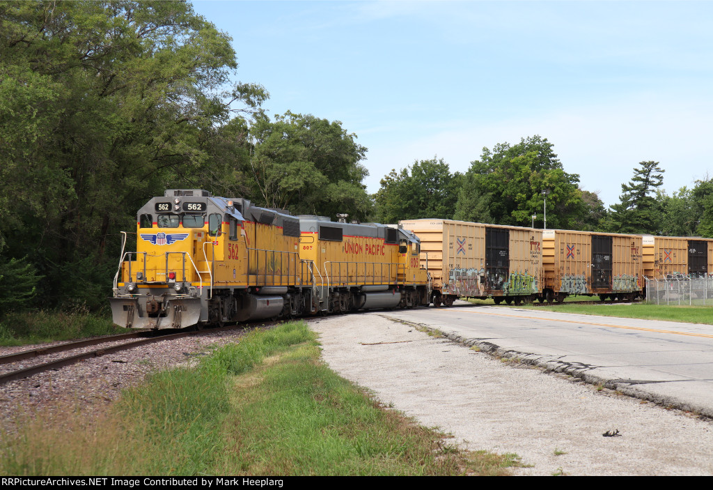 UP 562